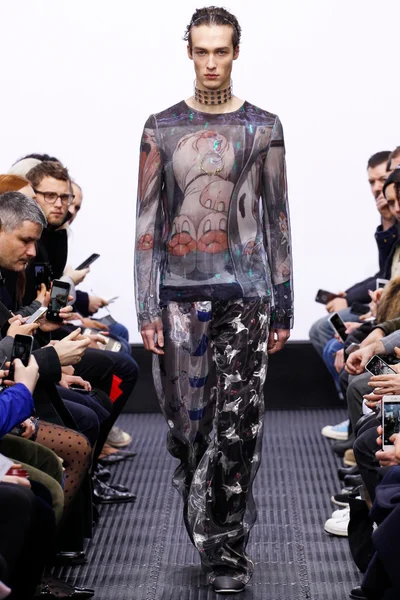 Look 13